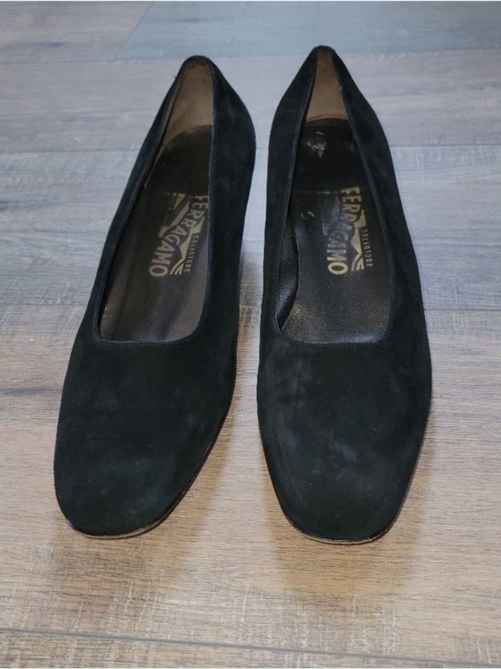Salvatore Ferragamo Black Suede Women's Flats - Picture 8 of 11